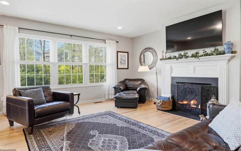 525 Quail Landing Way, Morgantown, West Virginia 26508, 4 Bedrooms Bedrooms, 9 Rooms Rooms,3 BathroomsBathrooms,Single Family Detached,For Sale,Quail Landing,10164377