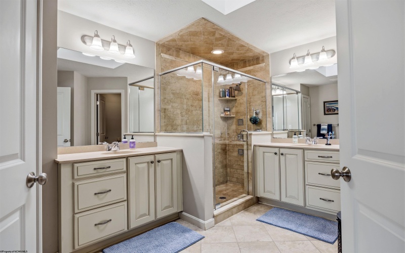 525 Quail Landing Way, Morgantown, West Virginia 26508, 4 Bedrooms Bedrooms, 9 Rooms Rooms,3 BathroomsBathrooms,Single Family Detached,For Sale,Quail Landing,10164377