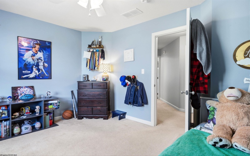 525 Quail Landing Way, Morgantown, West Virginia 26508, 4 Bedrooms Bedrooms, 9 Rooms Rooms,3 BathroomsBathrooms,Single Family Detached,For Sale,Quail Landing,10164377