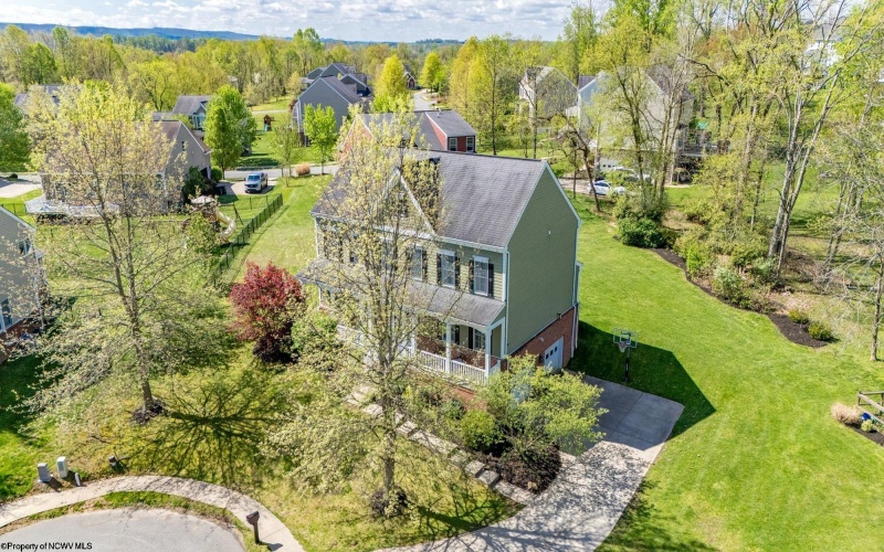 525 Quail Landing Way, Morgantown, West Virginia 26508, 4 Bedrooms Bedrooms, 9 Rooms Rooms,3 BathroomsBathrooms,Single Family Detached,For Sale,Quail Landing,10164377