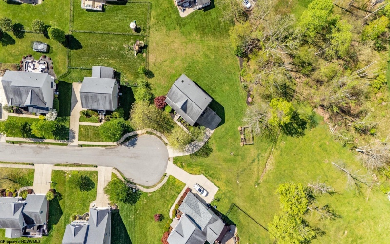 525 Quail Landing Way, Morgantown, West Virginia 26508, 4 Bedrooms Bedrooms, 9 Rooms Rooms,3 BathroomsBathrooms,Single Family Detached,For Sale,Quail Landing,10164377