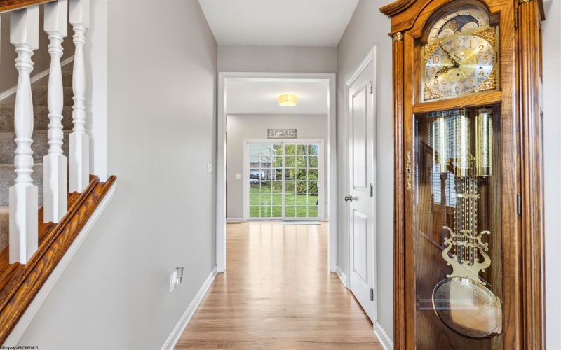 525 Quail Landing Way, Morgantown, West Virginia 26508, 4 Bedrooms Bedrooms, 9 Rooms Rooms,3 BathroomsBathrooms,Single Family Detached,For Sale,Quail Landing,10164377