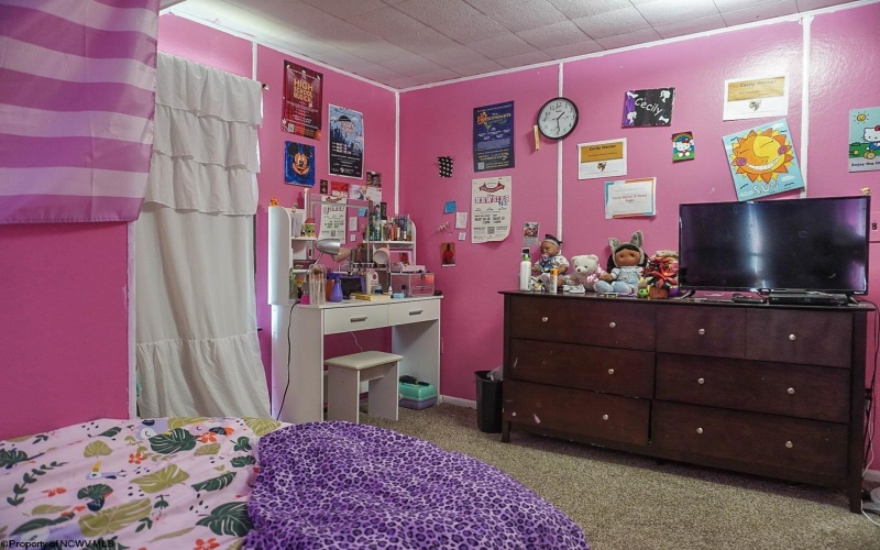 516 Front Street, Fairmont, West Virginia 26554, 3 Bedrooms Bedrooms, 6 Rooms Rooms,2 BathroomsBathrooms,Single Family Detached,For Sale,Front,10164364