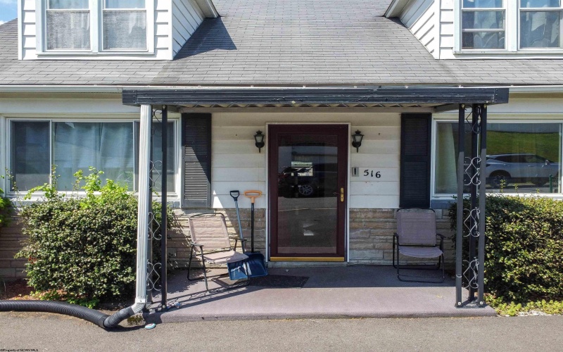 516 Front Street, Fairmont, West Virginia 26554, 3 Bedrooms Bedrooms, 6 Rooms Rooms,2 BathroomsBathrooms,Single Family Detached,For Sale,Front,10164364