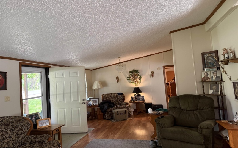 189 Main Street, Gypsy, West Virginia 26361, 3 Bedrooms Bedrooms, 9 Rooms Rooms,2 BathroomsBathrooms,Single Family Detached,For Sale,Main,10164374