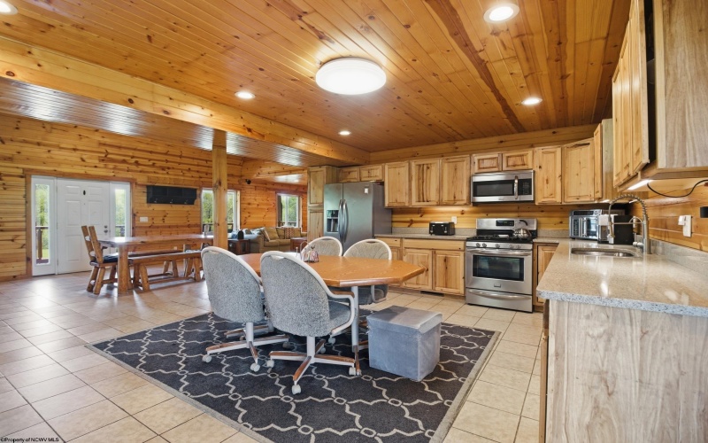 2397 Stevens Run Road, Mount Clare, West Virginia 26408, 4 Bedrooms Bedrooms, 8 Rooms Rooms,4 BathroomsBathrooms,Single Family Detached,For Sale,Stevens Run,10164370