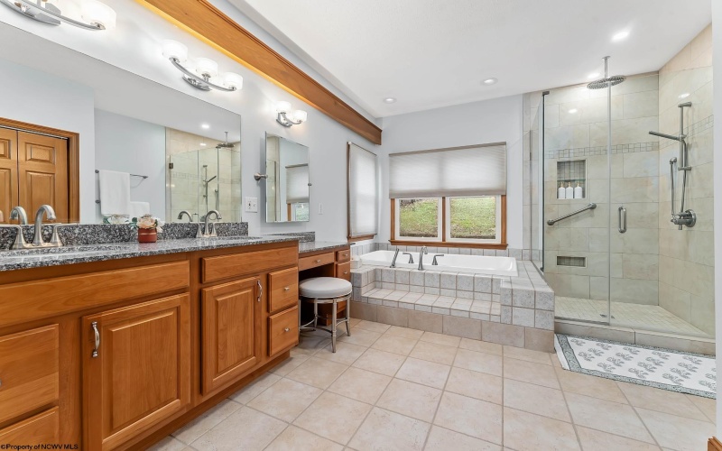 4510 Laurel Ridge Road, Morgantown, West Virginia 26508, 4 Bedrooms Bedrooms, 11 Rooms Rooms,4 BathroomsBathrooms,Single Family Detached,For Sale,Laurel Ridge,10164369