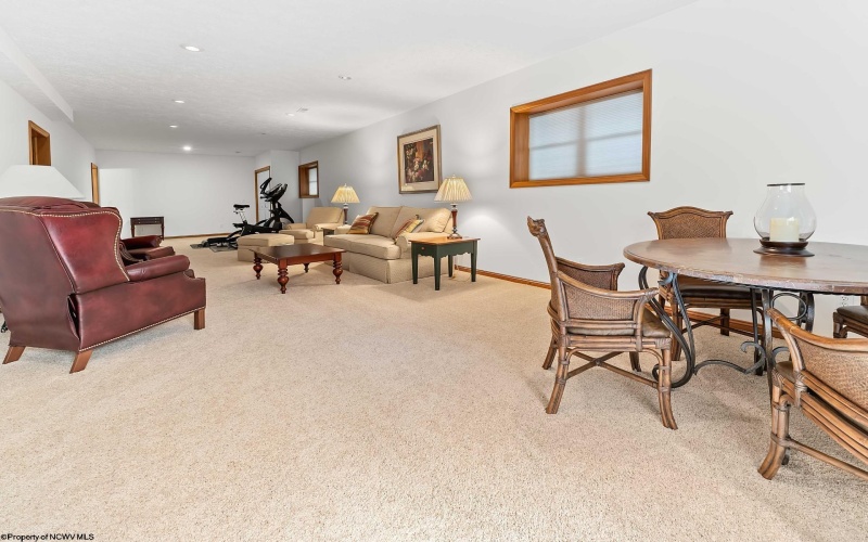 4510 Laurel Ridge Road, Morgantown, West Virginia 26508, 4 Bedrooms Bedrooms, 11 Rooms Rooms,4 BathroomsBathrooms,Single Family Detached,For Sale,Laurel Ridge,10164369