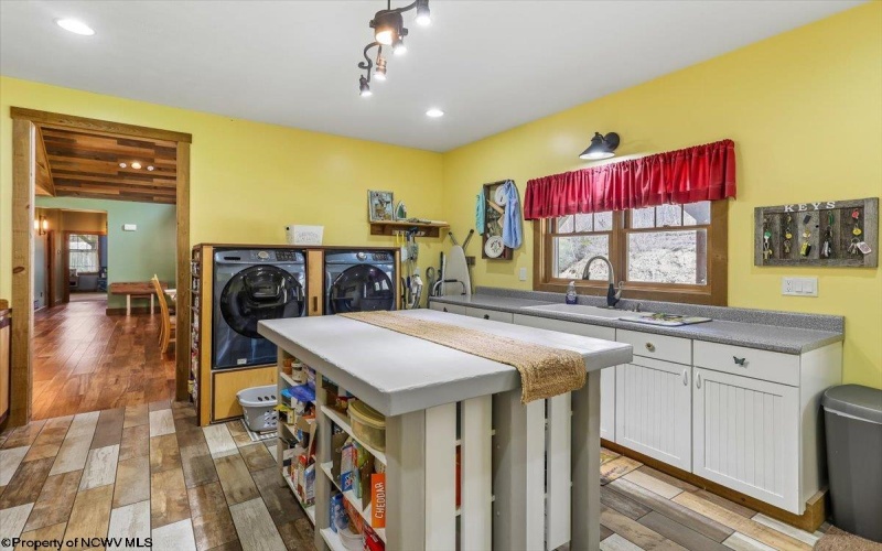 2246 Cravens Run Road, Elkins, West Virginia 26241, 3 Bedrooms Bedrooms, 13 Rooms Rooms,2 BathroomsBathrooms,Single Family Detached,For Sale,Cravens Run,10164373