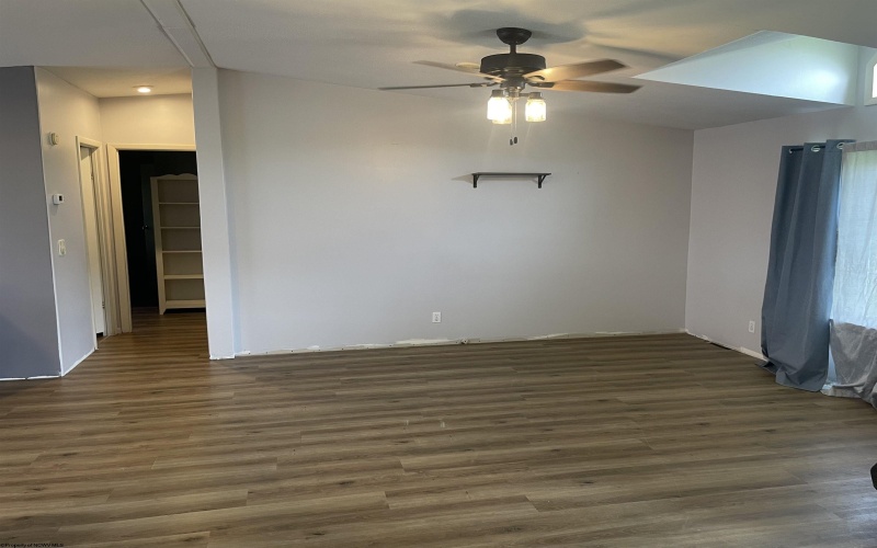 38 Seth Court, Bridgeport, West Virginia 26330, 3 Bedrooms Bedrooms, 8 Rooms Rooms,2 BathroomsBathrooms,Single Family Detached,For Sale,Seth,10164371