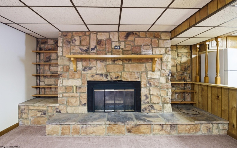 702 Lawman Avenue, Bridgeport, West Virginia 26330, 3 Bedrooms Bedrooms, 5 Rooms Rooms,2 BathroomsBathrooms,Single Family Detached,For Sale,Lawman,10164368