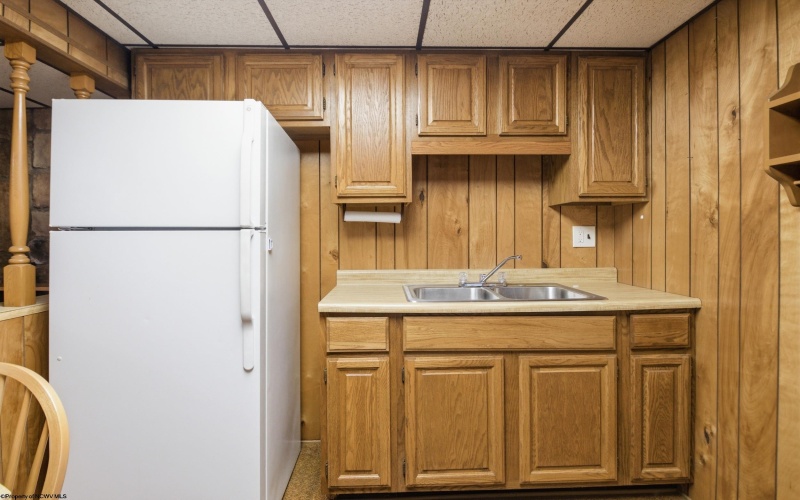 702 Lawman Avenue, Bridgeport, West Virginia 26330, 3 Bedrooms Bedrooms, 5 Rooms Rooms,2 BathroomsBathrooms,Single Family Detached,For Sale,Lawman,10164368