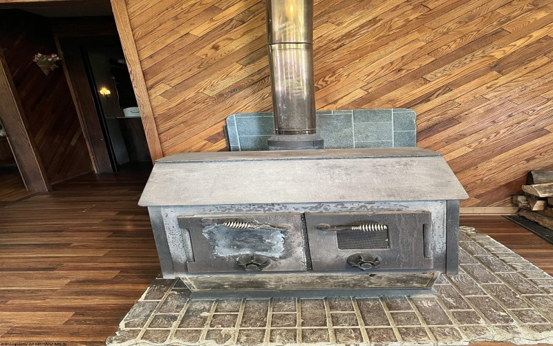 170 Gregorytown Road, Rock Cave, West Virginia 26234, 2 Bedrooms Bedrooms, 7 Rooms Rooms,1 BathroomBathrooms,Single Family Detached,For Sale,Gregorytown,10164366