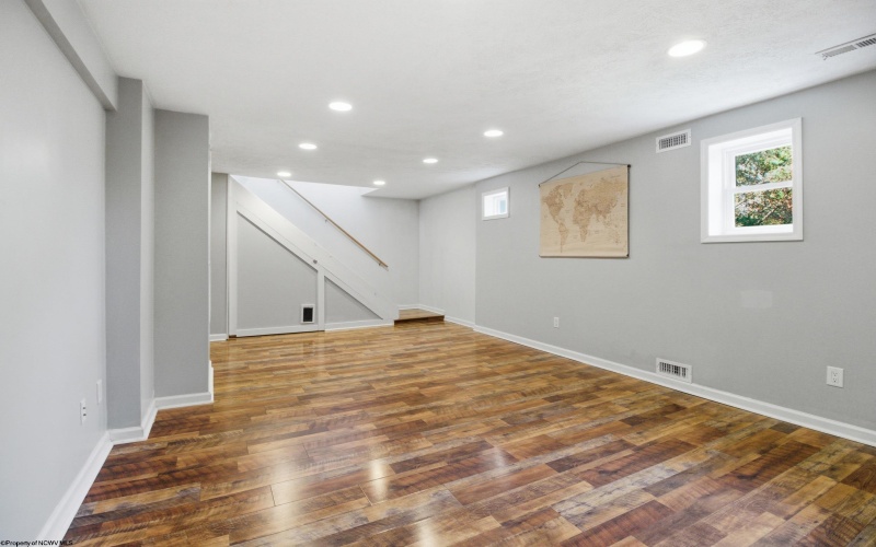 30 Spring Street, Westover, West Virginia 26501, 3 Bedrooms Bedrooms, 5 Rooms Rooms,1 BathroomBathrooms,Single Family Detached,For Sale,Spring,10164367