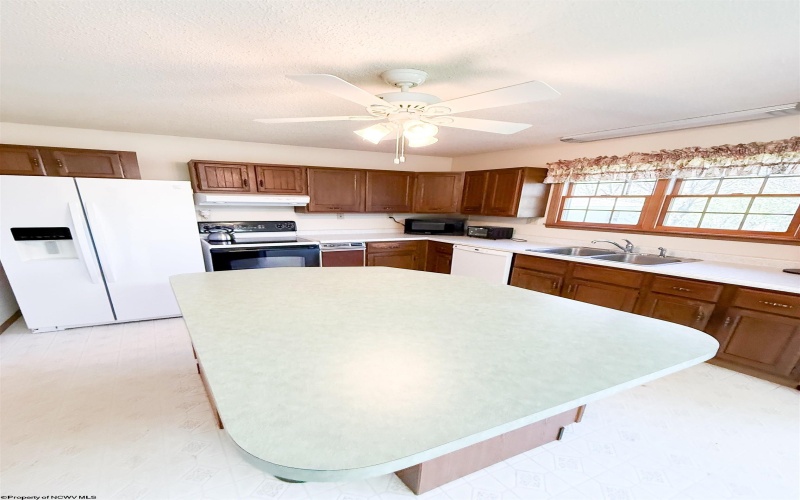 28 Crestview Drive, Hambleton, West Virginia 26269, 4 Bedrooms Bedrooms, 10 Rooms Rooms,2 BathroomsBathrooms,Single Family Detached,For Sale,Crestview,10164382