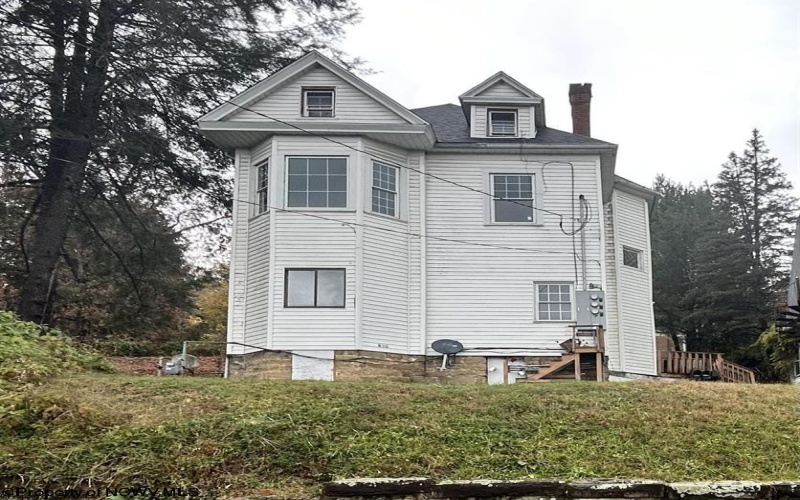 217 Watson Avenue, Fairmont, West Virginia 26554, ,Multi-unit/income,For Sale,Watson,10161198