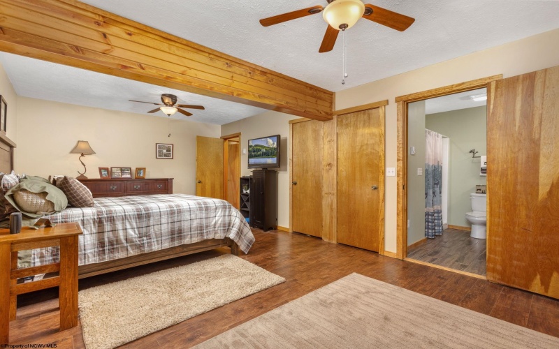 597 Pine Drive, Terra Alta, West Virginia 26764, 2 Bedrooms Bedrooms, 5 Rooms Rooms,2 BathroomsBathrooms,Single Family Detached,For Sale,Pine,10164394