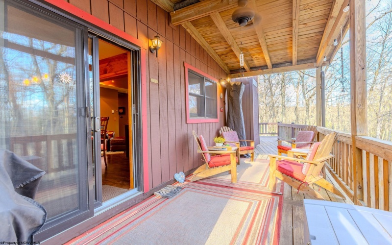 597 Pine Drive, Terra Alta, West Virginia 26764, 2 Bedrooms Bedrooms, 5 Rooms Rooms,2 BathroomsBathrooms,Single Family Detached,For Sale,Pine,10164394