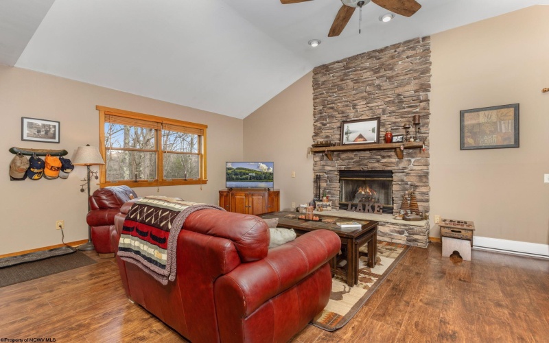 597 Pine Drive, Terra Alta, West Virginia 26764, 2 Bedrooms Bedrooms, 5 Rooms Rooms,2 BathroomsBathrooms,Single Family Detached,For Sale,Pine,10164394