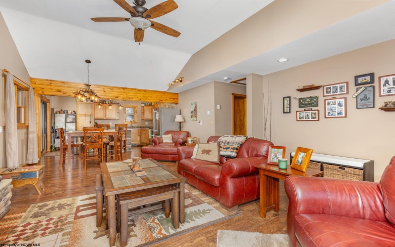 597 Pine Drive, Terra Alta, West Virginia 26764, 2 Bedrooms Bedrooms, 5 Rooms Rooms,2 BathroomsBathrooms,Single Family Detached,For Sale,Pine,10164394