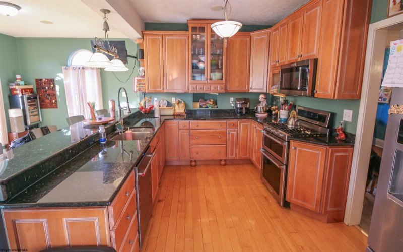 156 Arbutus Drive, Clarksburg, West Virginia 26301, 4 Bedrooms Bedrooms, 12 Rooms Rooms,3 BathroomsBathrooms,Single Family Detached,For Sale,Arbutus,10164393