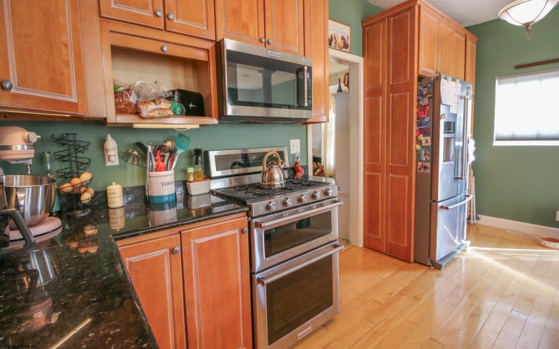 156 Arbutus Drive, Clarksburg, West Virginia 26301, 4 Bedrooms Bedrooms, 12 Rooms Rooms,3 BathroomsBathrooms,Single Family Detached,For Sale,Arbutus,10164393