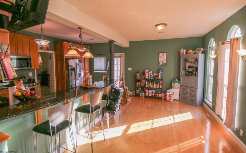 156 Arbutus Drive, Clarksburg, West Virginia 26301, 4 Bedrooms Bedrooms, 12 Rooms Rooms,3 BathroomsBathrooms,Single Family Detached,For Sale,Arbutus,10164393