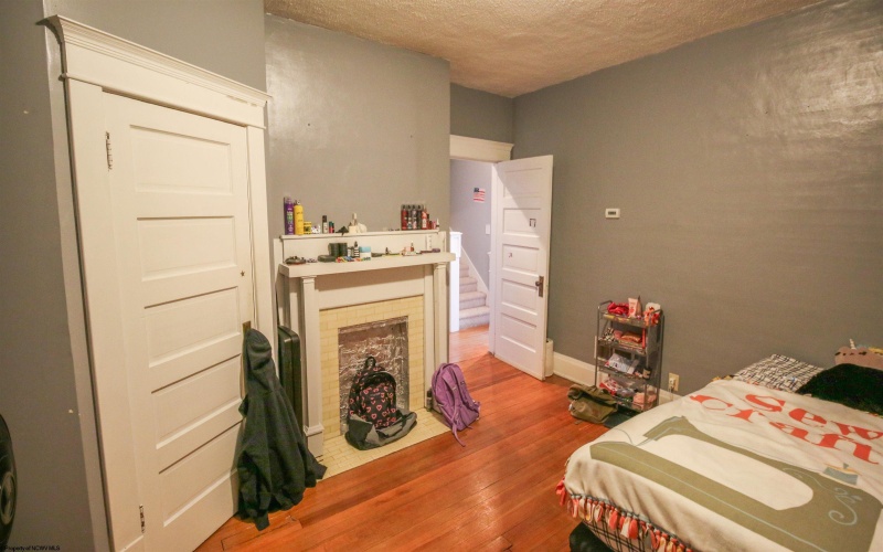 156 Arbutus Drive, Clarksburg, West Virginia 26301, 4 Bedrooms Bedrooms, 12 Rooms Rooms,3 BathroomsBathrooms,Single Family Detached,For Sale,Arbutus,10164393