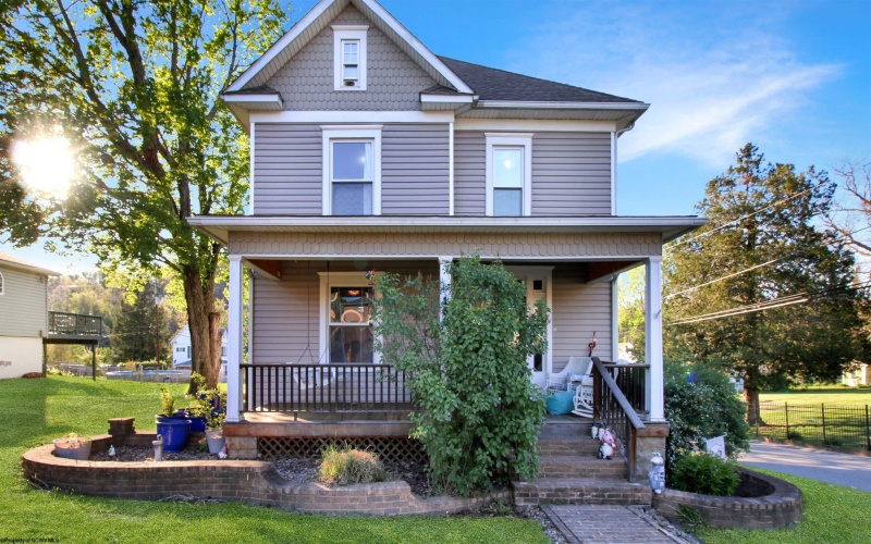 156 Arbutus Drive, Clarksburg, West Virginia 26301, 4 Bedrooms Bedrooms, 12 Rooms Rooms,3 BathroomsBathrooms,Single Family Detached,For Sale,Arbutus,10164393