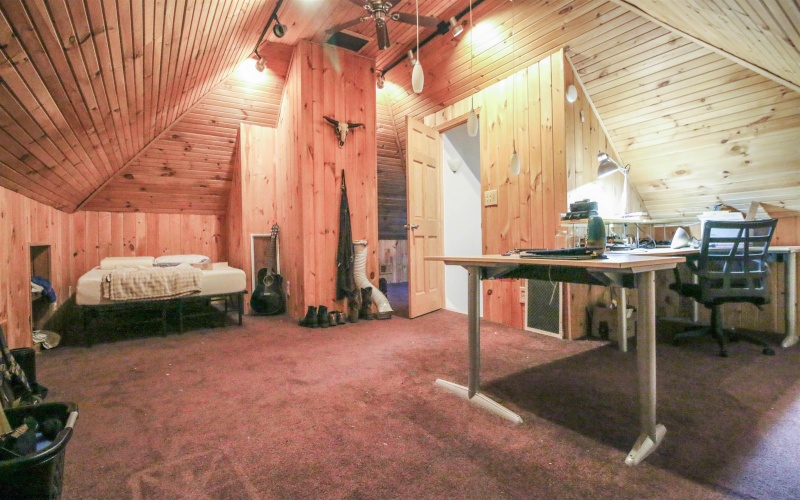 156 Arbutus Drive, Clarksburg, West Virginia 26301, 4 Bedrooms Bedrooms, 12 Rooms Rooms,3 BathroomsBathrooms,Single Family Detached,For Sale,Arbutus,10164393