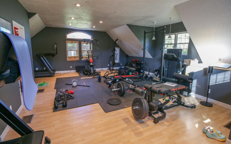 156 Arbutus Drive, Clarksburg, West Virginia 26301, 4 Bedrooms Bedrooms, 12 Rooms Rooms,3 BathroomsBathrooms,Single Family Detached,For Sale,Arbutus,10164393