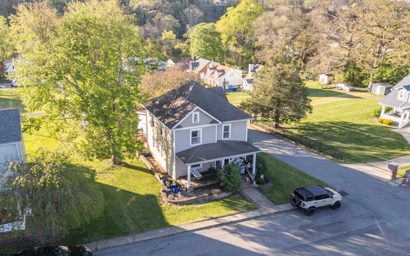 156 Arbutus Drive, Clarksburg, West Virginia 26301, 4 Bedrooms Bedrooms, 12 Rooms Rooms,3 BathroomsBathrooms,Single Family Detached,For Sale,Arbutus,10164393