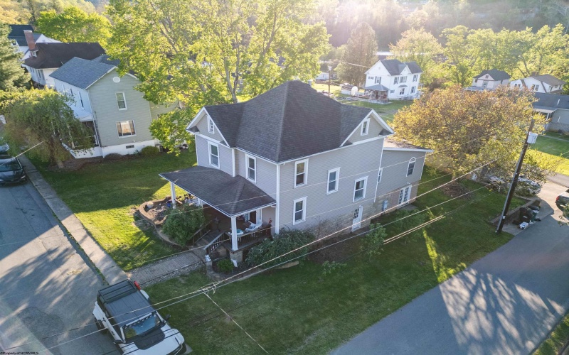 156 Arbutus Drive, Clarksburg, West Virginia 26301, 4 Bedrooms Bedrooms, 12 Rooms Rooms,3 BathroomsBathrooms,Single Family Detached,For Sale,Arbutus,10164393