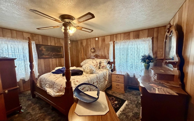 228 Meadowlane Avenue, Fairmont, West Virginia 26554, 3 Bedrooms Bedrooms, 6 Rooms Rooms,1 BathroomBathrooms,Single Family Detached,For Sale,Meadowlane,10164392