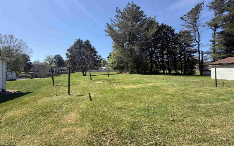 228 Meadowlane Avenue, Fairmont, West Virginia 26554, 3 Bedrooms Bedrooms, 6 Rooms Rooms,1 BathroomBathrooms,Single Family Detached,For Sale,Meadowlane,10164392