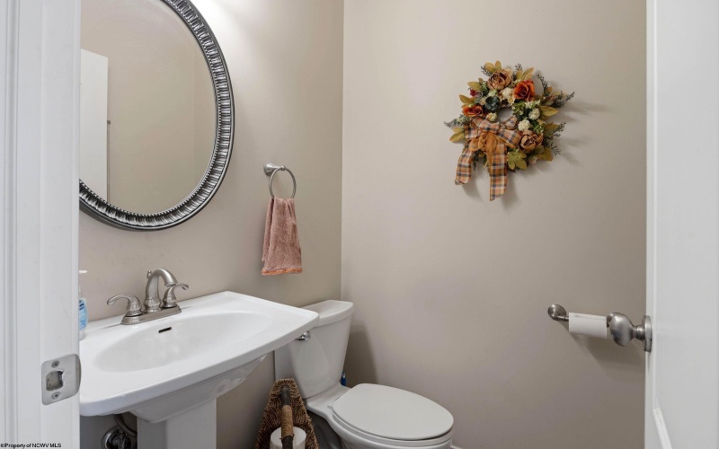 311 Villa View Drive, Morgantown, West Virginia 26505, 4 Bedrooms Bedrooms, 12 Rooms Rooms,3 BathroomsBathrooms,Single Family Detached,For Sale,Villa View,10164391