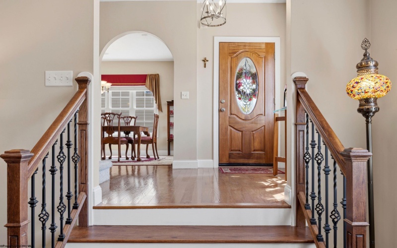 311 Villa View Drive, Morgantown, West Virginia 26505, 4 Bedrooms Bedrooms, 12 Rooms Rooms,3 BathroomsBathrooms,Single Family Detached,For Sale,Villa View,10164391