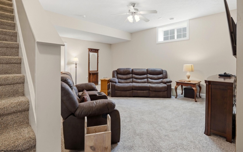 311 Villa View Drive, Morgantown, West Virginia 26505, 4 Bedrooms Bedrooms, 12 Rooms Rooms,3 BathroomsBathrooms,Single Family Detached,For Sale,Villa View,10164391