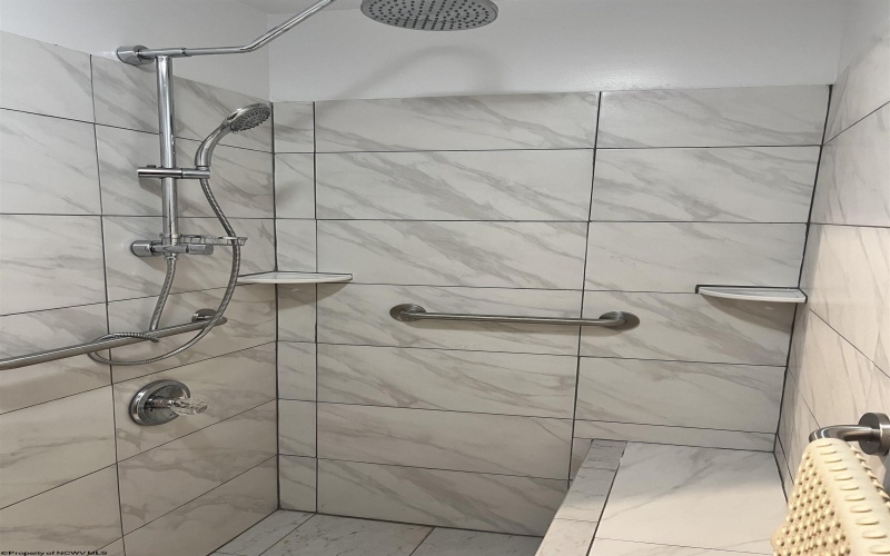 139 Evergreen Drive, Buckhannon, West Virginia 26201, 3 Bedrooms Bedrooms, 7 Rooms Rooms,2 BathroomsBathrooms,Single Family Detached,For Sale,Evergreen,10164387