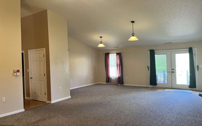 139 Evergreen Drive, Buckhannon, West Virginia 26201, 3 Bedrooms Bedrooms, 7 Rooms Rooms,2 BathroomsBathrooms,Single Family Detached,For Sale,Evergreen,10164387