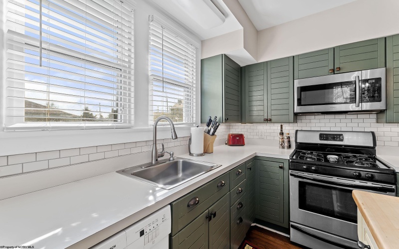 457 Rotary Street, Morgantown, West Virginia 26505, 4 Bedrooms Bedrooms, 8 Rooms Rooms,2 BathroomsBathrooms,Single Family Detached,For Sale,Rotary,10164386