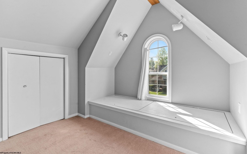 457 Rotary Street, Morgantown, West Virginia 26505, 4 Bedrooms Bedrooms, 8 Rooms Rooms,2 BathroomsBathrooms,Single Family Detached,For Sale,Rotary,10164386