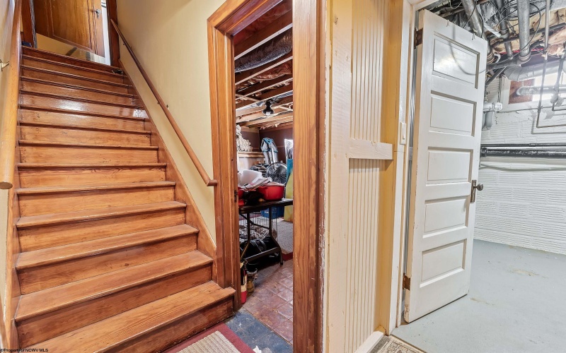 457 Rotary Street, Morgantown, West Virginia 26505, 4 Bedrooms Bedrooms, 8 Rooms Rooms,2 BathroomsBathrooms,Single Family Detached,For Sale,Rotary,10164386