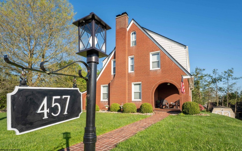 457 Rotary Street, Morgantown, West Virginia 26505, 4 Bedrooms Bedrooms, 8 Rooms Rooms,2 BathroomsBathrooms,Single Family Detached,For Sale,Rotary,10164386