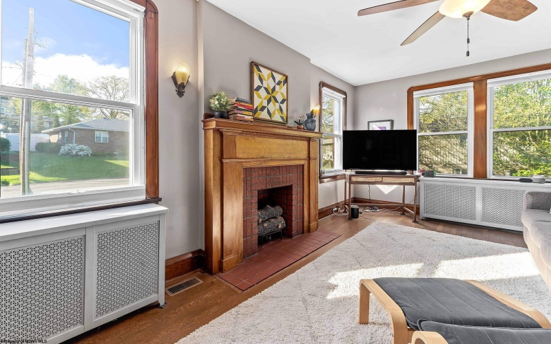 457 Rotary Street, Morgantown, West Virginia 26505, 4 Bedrooms Bedrooms, 8 Rooms Rooms,2 BathroomsBathrooms,Single Family Detached,For Sale,Rotary,10164386