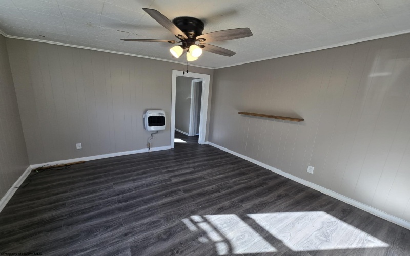 595.5 Pike Street, Shinnston, West Virginia 26431, 2 Bedrooms Bedrooms, 4 Rooms Rooms,1 BathroomBathrooms,Single Family Detached,For Sale,Pike,10164397