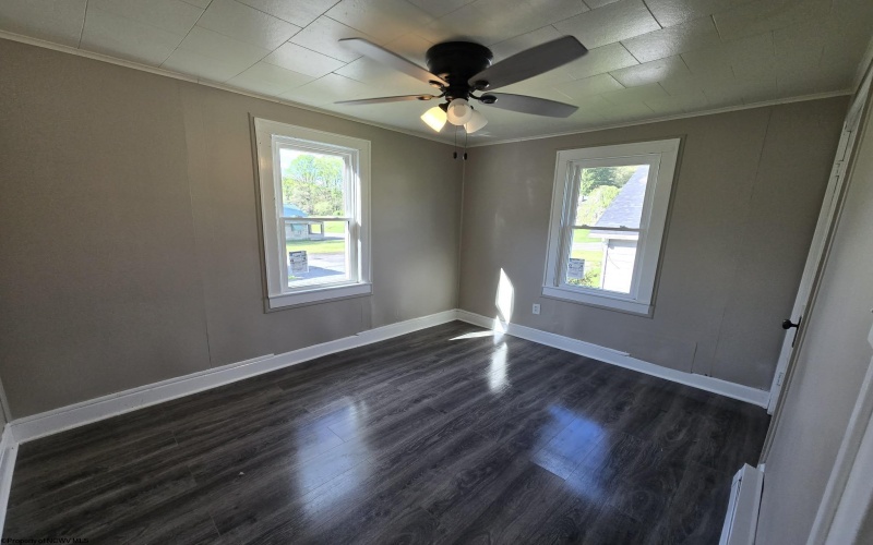 595.5 Pike Street, Shinnston, West Virginia 26431, 2 Bedrooms Bedrooms, 4 Rooms Rooms,1 BathroomBathrooms,Single Family Detached,For Sale,Pike,10164397