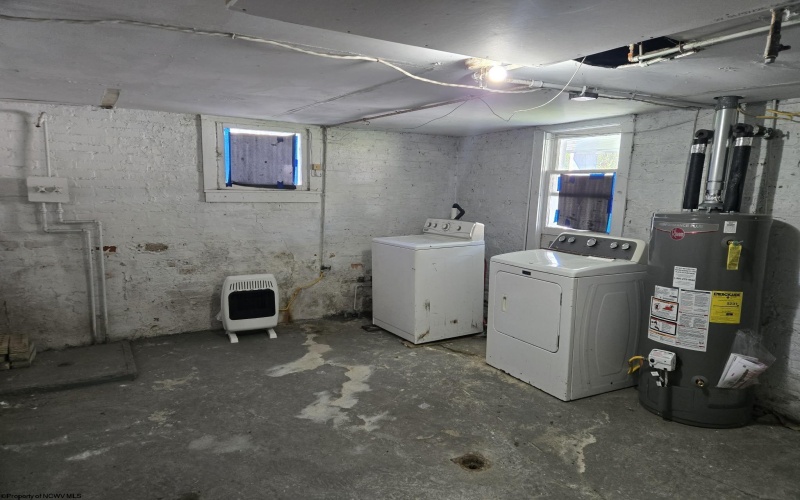 595.5 Pike Street, Shinnston, West Virginia 26431, 2 Bedrooms Bedrooms, 4 Rooms Rooms,1 BathroomBathrooms,Single Family Detached,For Sale,Pike,10164397