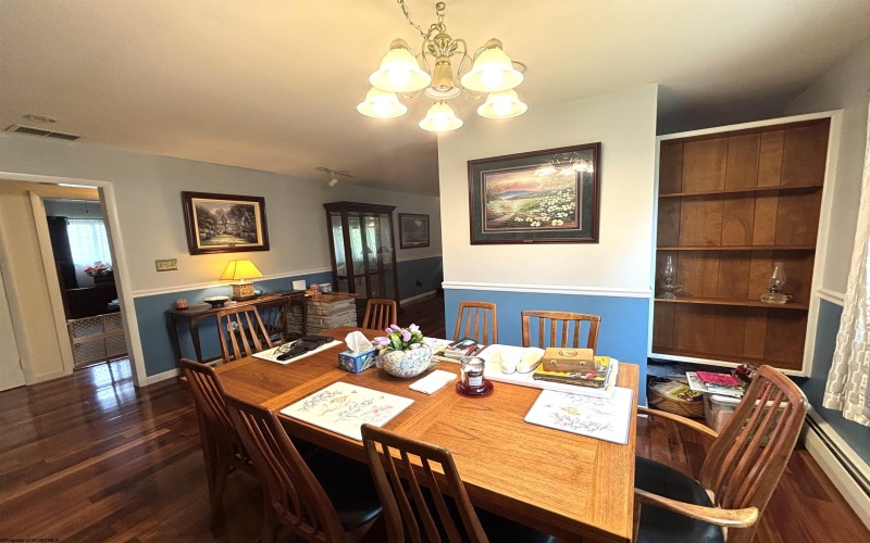 1009 Chestnut Ridge Road, Morgantown, West Virginia 26505, 3 Bedrooms Bedrooms, 8 Rooms Rooms,1 BathroomBathrooms,Single Family Detached,For Sale,Chestnut Ridge,10164396