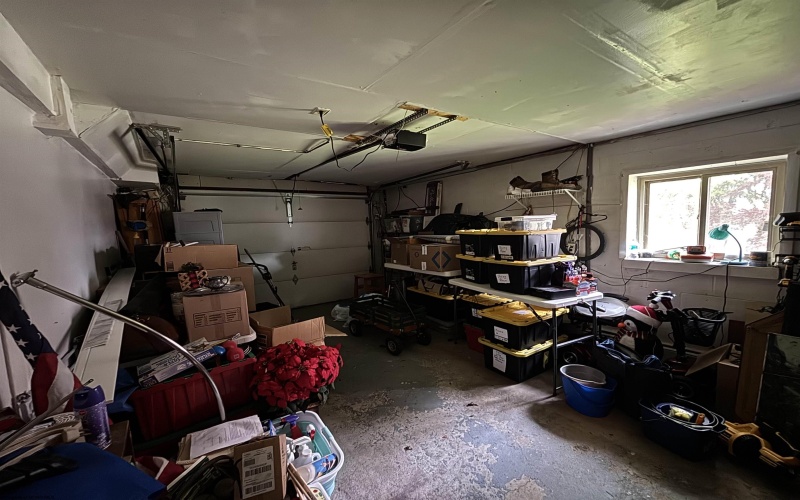 1009 Chestnut Ridge Road, Morgantown, West Virginia 26505, 3 Bedrooms Bedrooms, 8 Rooms Rooms,1 BathroomBathrooms,Single Family Detached,For Sale,Chestnut Ridge,10164396